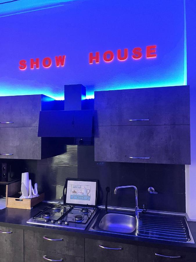 Show House Turin Exterior foto